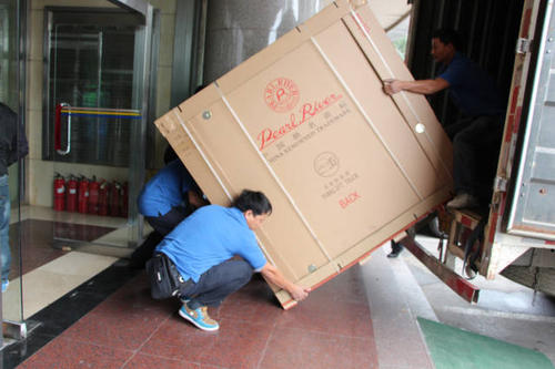 大东钢琴贵重工艺品无忧运